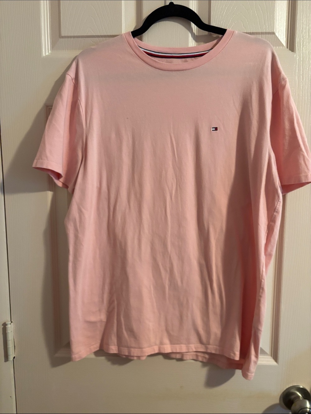 Tommy Hilfiger Men’s Light Pink Crew Neck Short Sleeve Tee